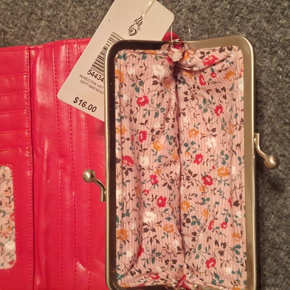 Tri fold Torrid wallet - Picture 5 of 10